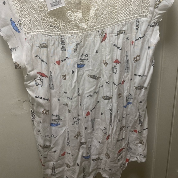 Brand new white top - Picture 4 of 5